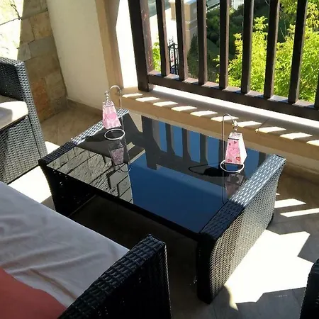 Oasis Beach Krasn With 2 Bedrooms Daire *