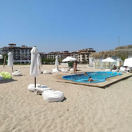 Oasis Beach Krasn With 2 Bedrooms Lozenets