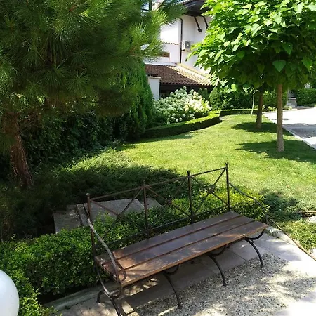 Oasis Beach Krasn With 2 Bedrooms Daire