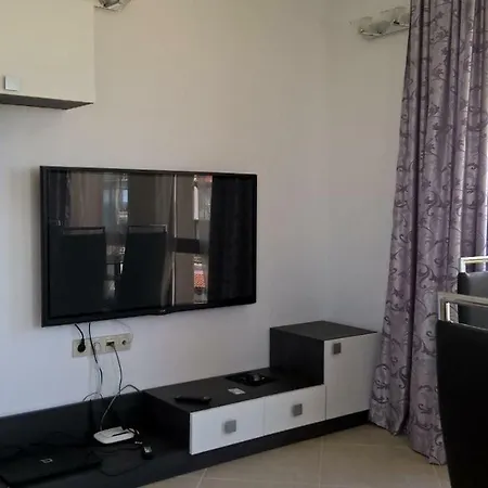 Oasis Beach Krasn With 2 Bedrooms Лозенец